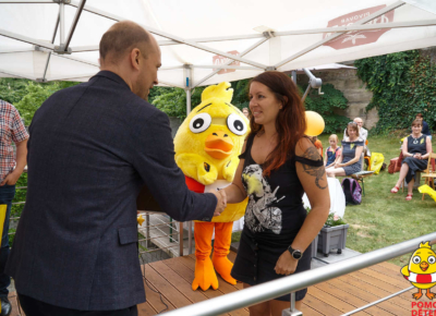 Slavnostní předání šeků k 22. ročníku sbírky Pomozte dětem.