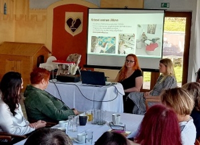 Setkání s řediteli školských zařízení na téma "Náročné situace s dětmi ve školách"