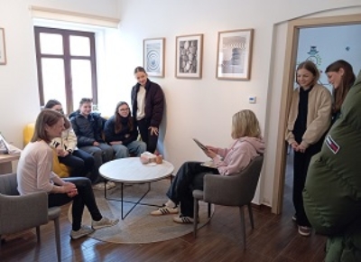 Exkurze dětí z gymnázia v Krizovém centru Chrudim