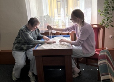 Návštěva ze sociální komise obce Kočí ocenila práci Pestalozzi